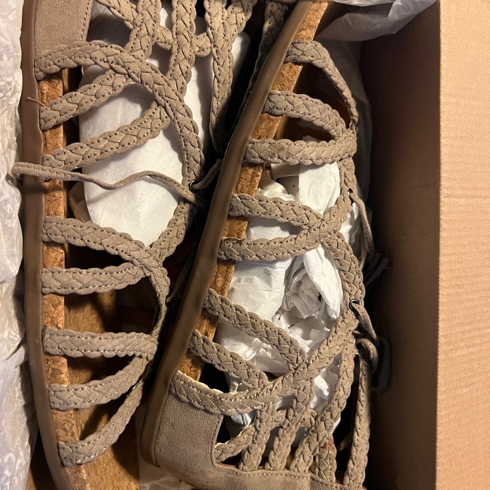 Kenneth Cole Reaction Braided Beige Sandals